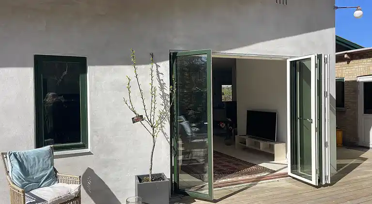 Sommerhus nær hav og surfcenter i Hundested