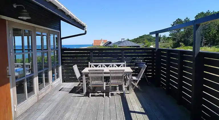 Helles und schönes Ferienhaus direkt am Wasser