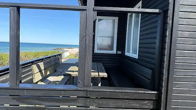 Helles und schönes Ferienhaus direkt am Wasser