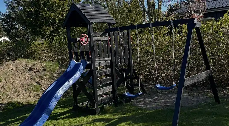 Rummeligt sommerhus på Bogø