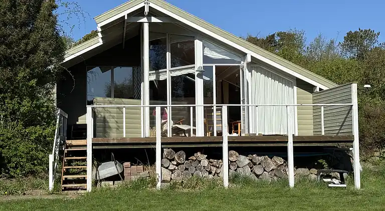 Hyggeligt sommerhus tæt på strand og natur