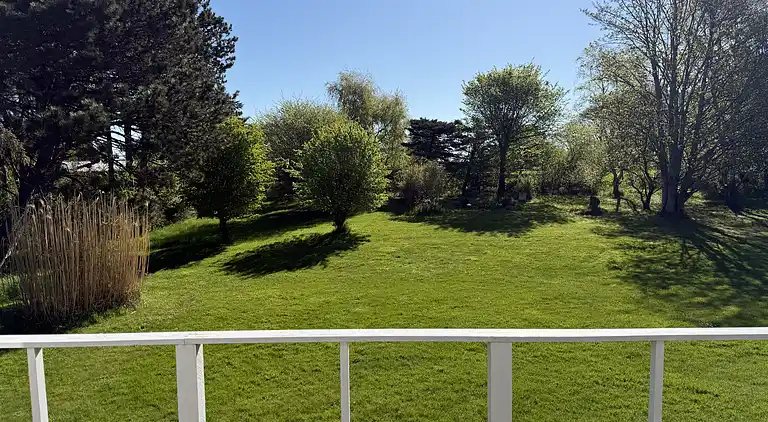 Hyggeligt sommerhus tæt på strand og natur