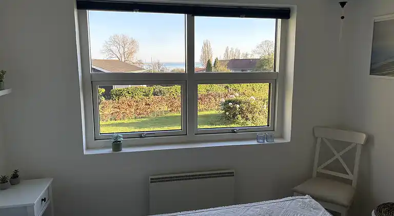 Skønt, ugeneret sommerhus nær strand