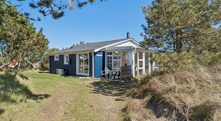 Dejligt sommerhus ved Vorupør Strand