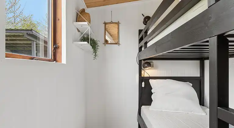 Charmerende sommerhus med udsigt til Østersøen