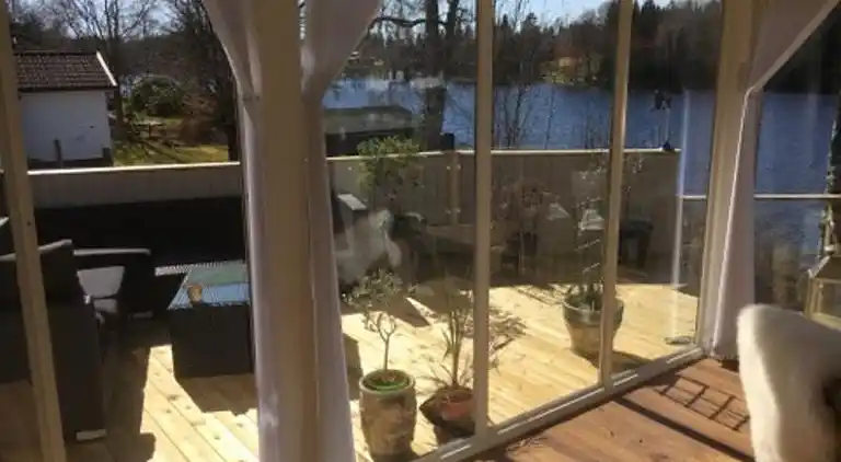 Härligt semesterhus intill en sjö