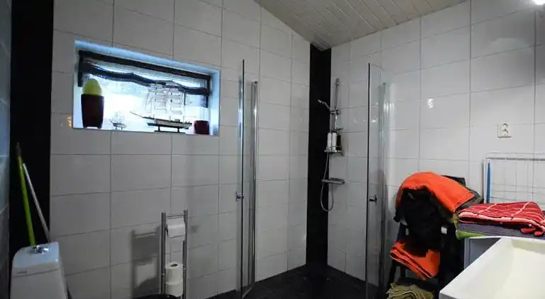 Härligt semesterhus intill en sjö