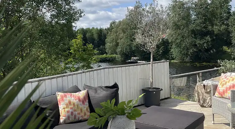 Härligt semesterhus intill en sjö
