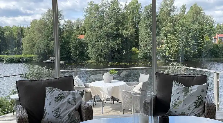 Härligt semesterhus intill en sjö