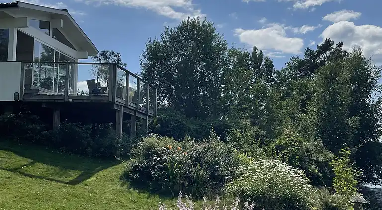 Härligt semesterhus intill en sjö