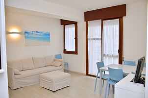 Seafront luminous flat in Bibione-Beahost