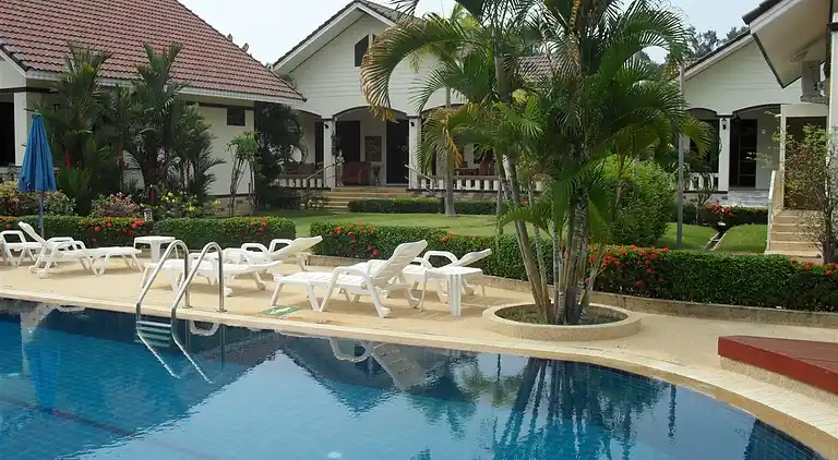 Luxury familyhouse 7 - 9 beds close to beach