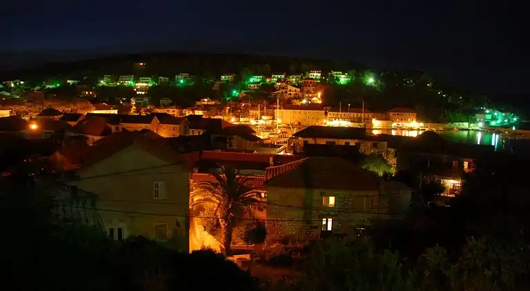 Apartment Jelsa / Hvar