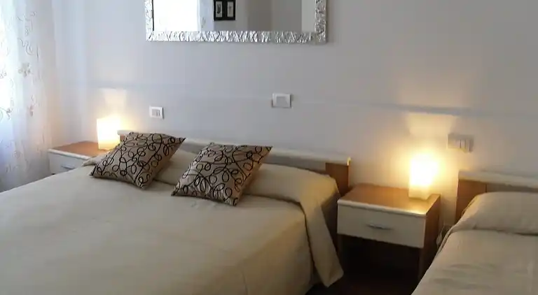 Elegante appartamento in villa vicinissimo al mare