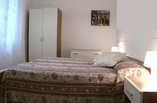 Elegante appartamento in villa vicinissimo al mare